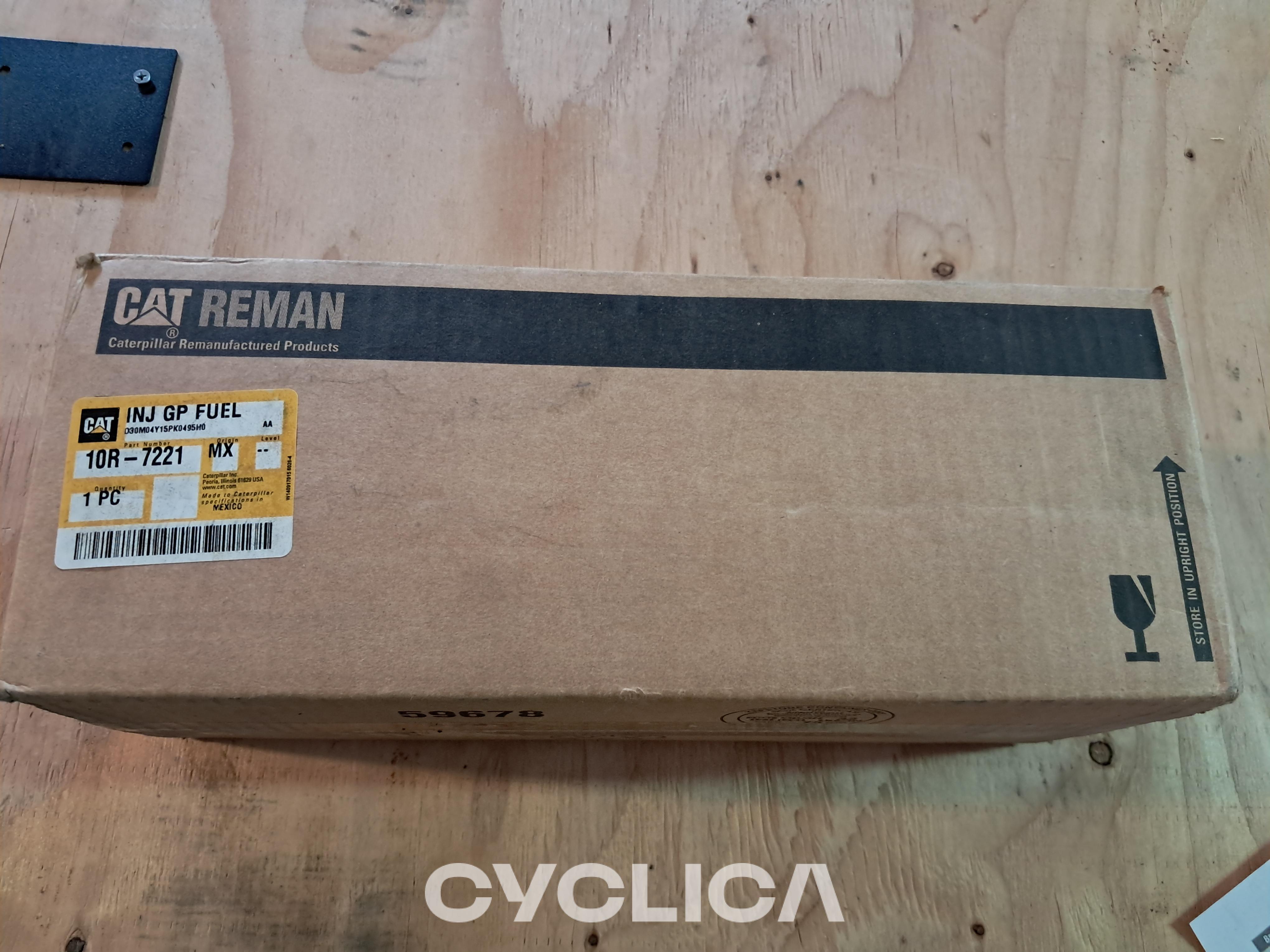 Motor   10R7221 - 1