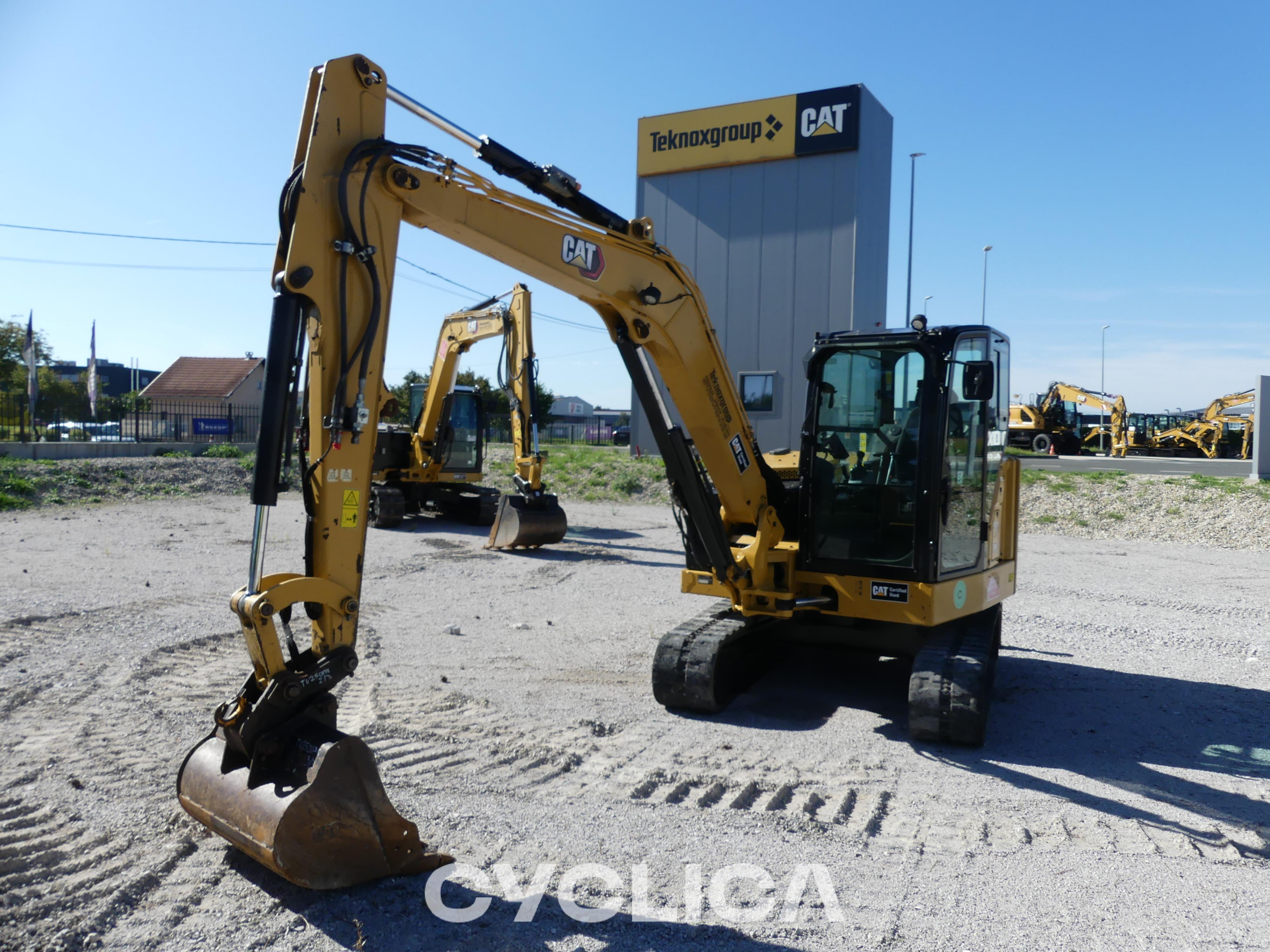 Bageri guseničari  306-07 CR [6G6] 6G600210 - 1