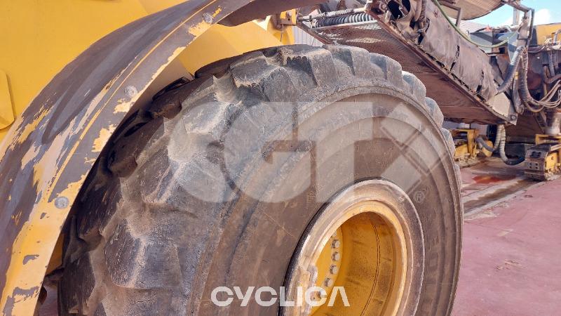 Pás Carregadoras de Rodas 966M EJA01878 - 4