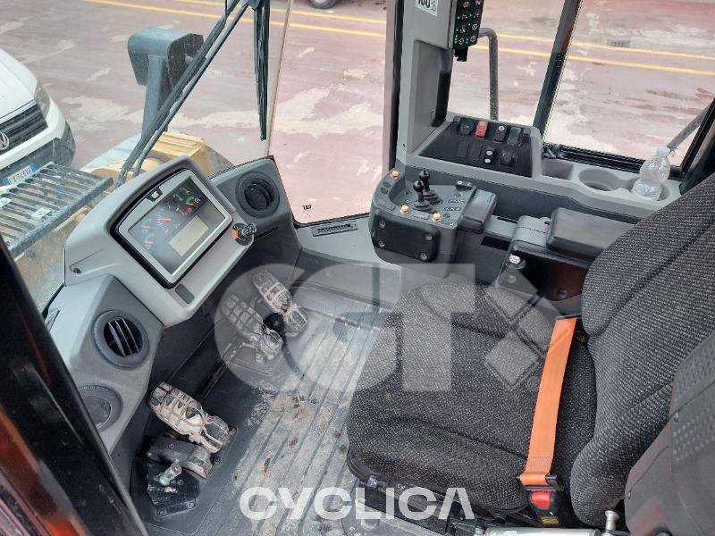 Pás Carregadoras de Rodas 966M EJA01878 - 12