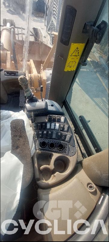 Pás Carregadoras de Rodas 921 N7F201373 - 17