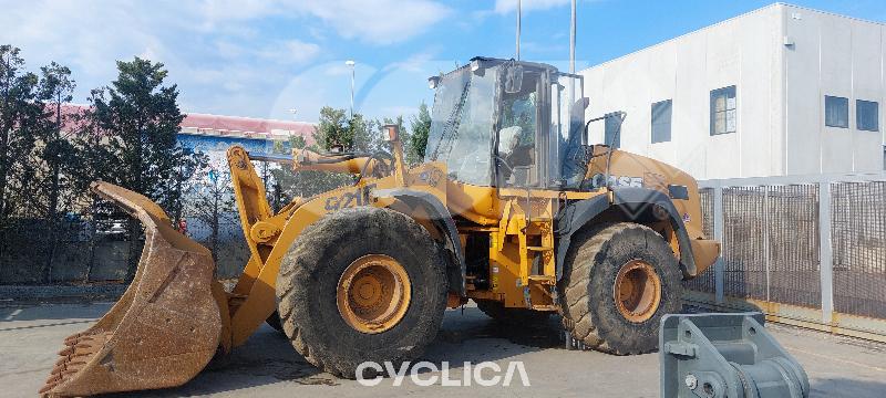 Pás Carregadoras de Rodas 921 N7F201373 - 1