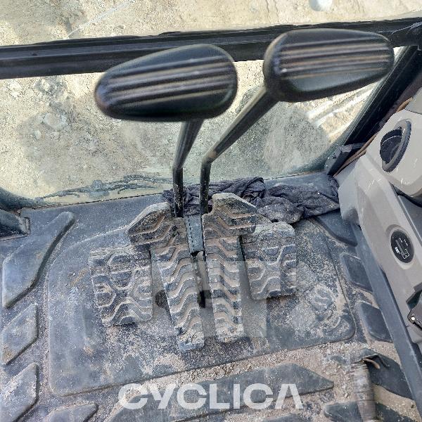 Pelles sur chenilles  323F SA FA210### - 12