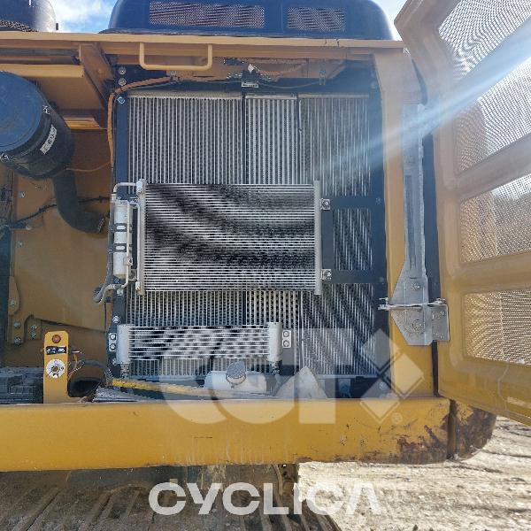 Pelles sur chenilles  323F SA FA210### - 6