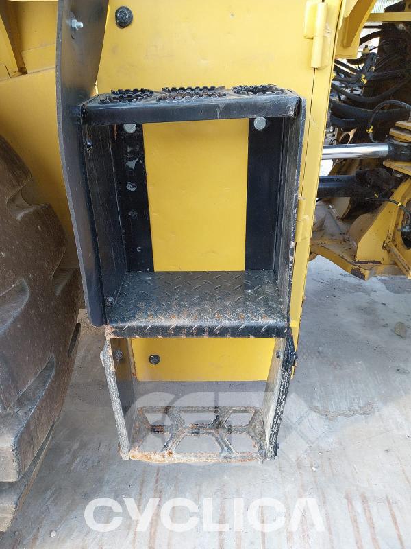 Palas cargadoras de ruedas  950M XCJ20### - 10