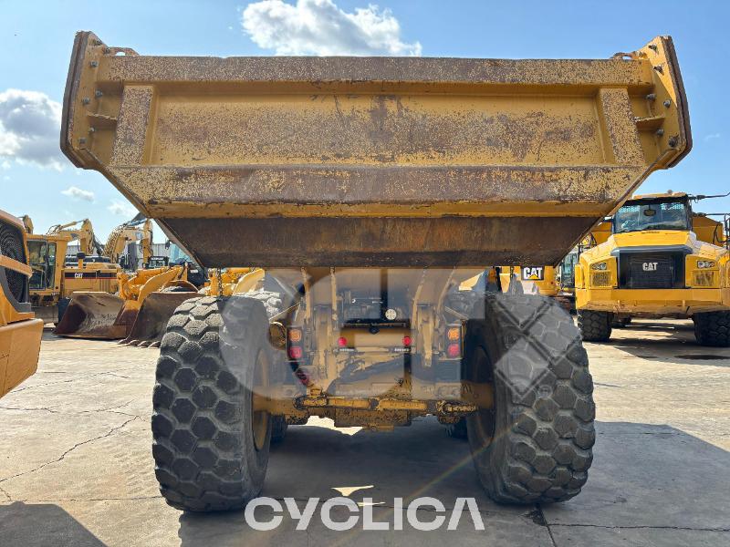 Dumpera dhe kamionë të artikuluar  730C2 2T401022 - 4