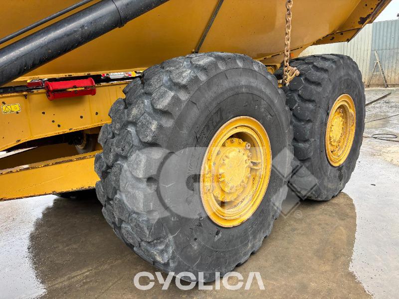 Dumpera dhe kamionë të artikuluar  730C2 2T401022 - 7