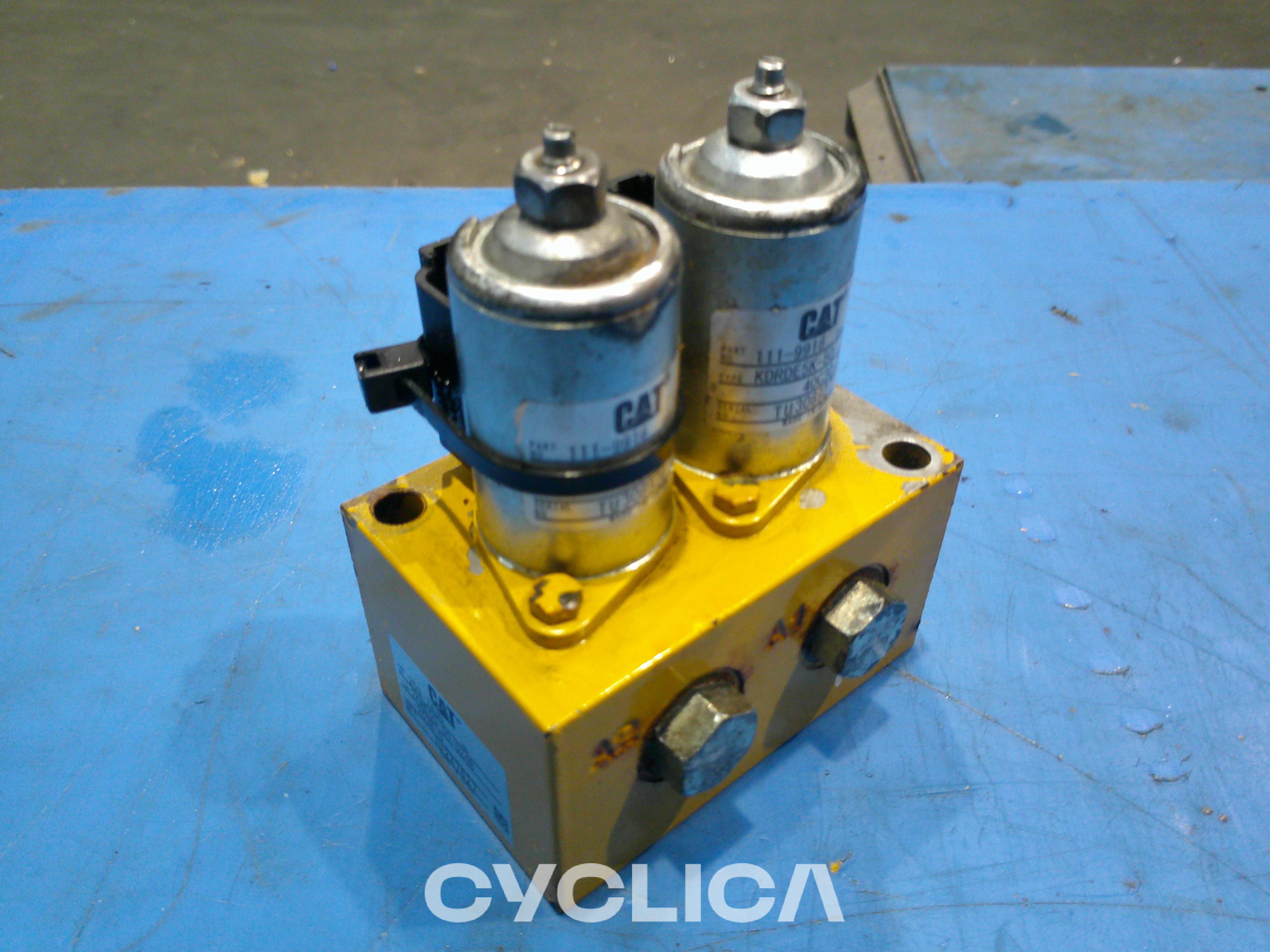 Hidraulički 320G 2597430 - 1