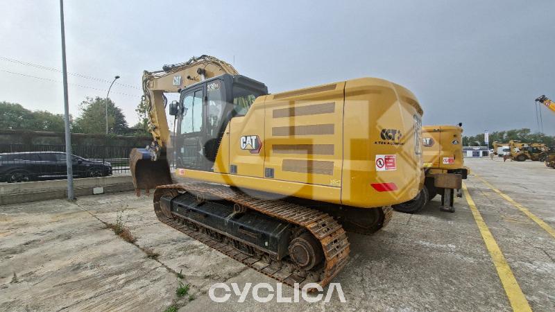 Pelles sur chenilles  330 GC TML10017 - 2