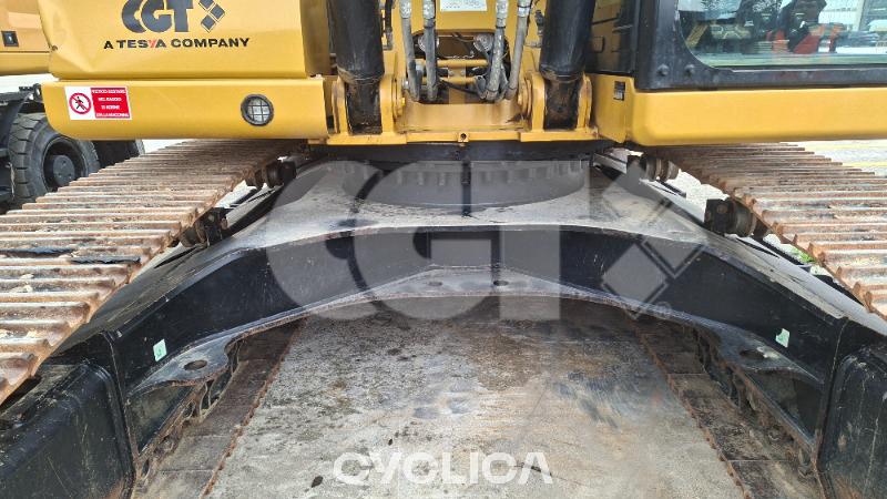 Pelles sur chenilles  330 GC TML10017 - 5