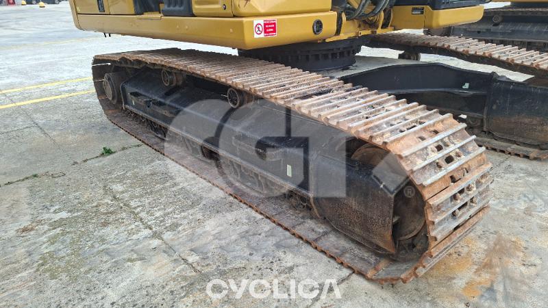 Pelles sur chenilles  330 GC TML10017 - 7