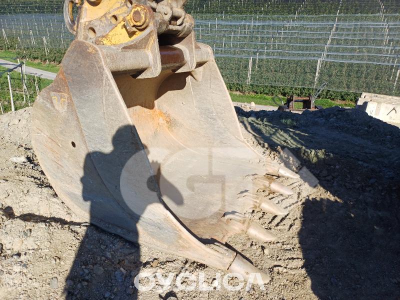 Bageri gusjeničari 323F SA FA210### - 14