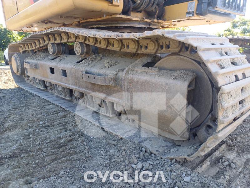 Bageri gusjeničari 323F SA FA210### - 6