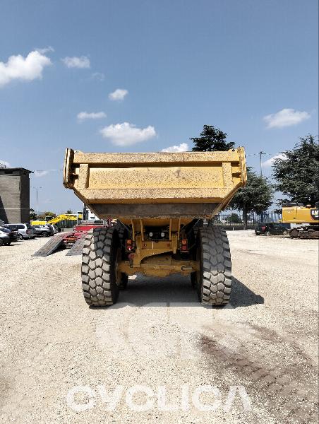 Dumpers and articulated trucks  730 3T302322 - 3