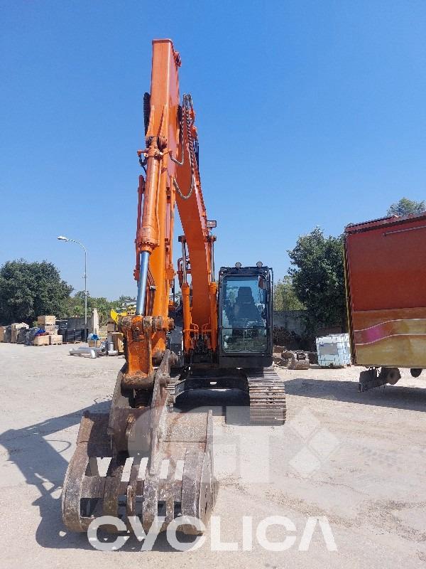 Bageri gusjeničari  ZX135US-6 J00510### - 3