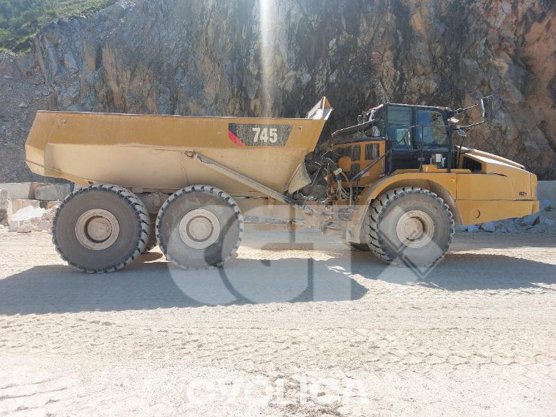 Damperi i zglobni kamioni  745 3T601### - 2