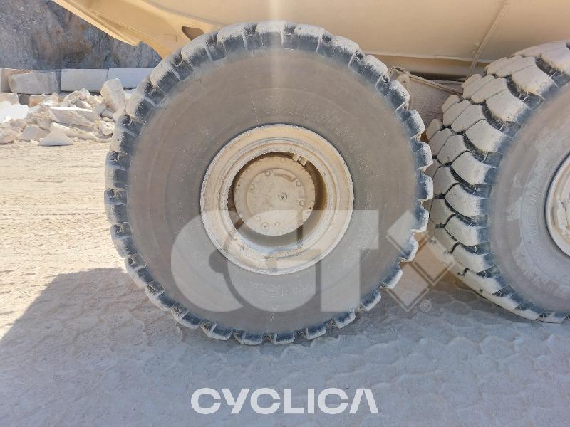 Damperi i zglobni kamioni  745 3T601### - 8