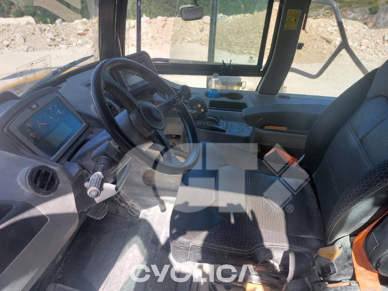 Damperi i zglobni kamioni  745 3T601### - 9