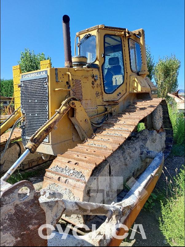 Buldožeri i traktori gusjeničari  D5H 1DD01### - 1