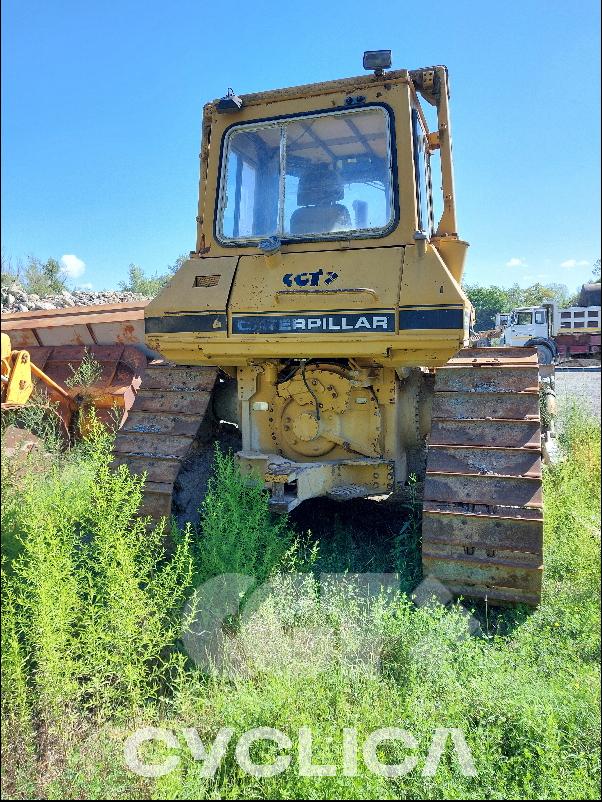 Buldožeri i traktori gusjeničari  D5H 1DD01### - 4