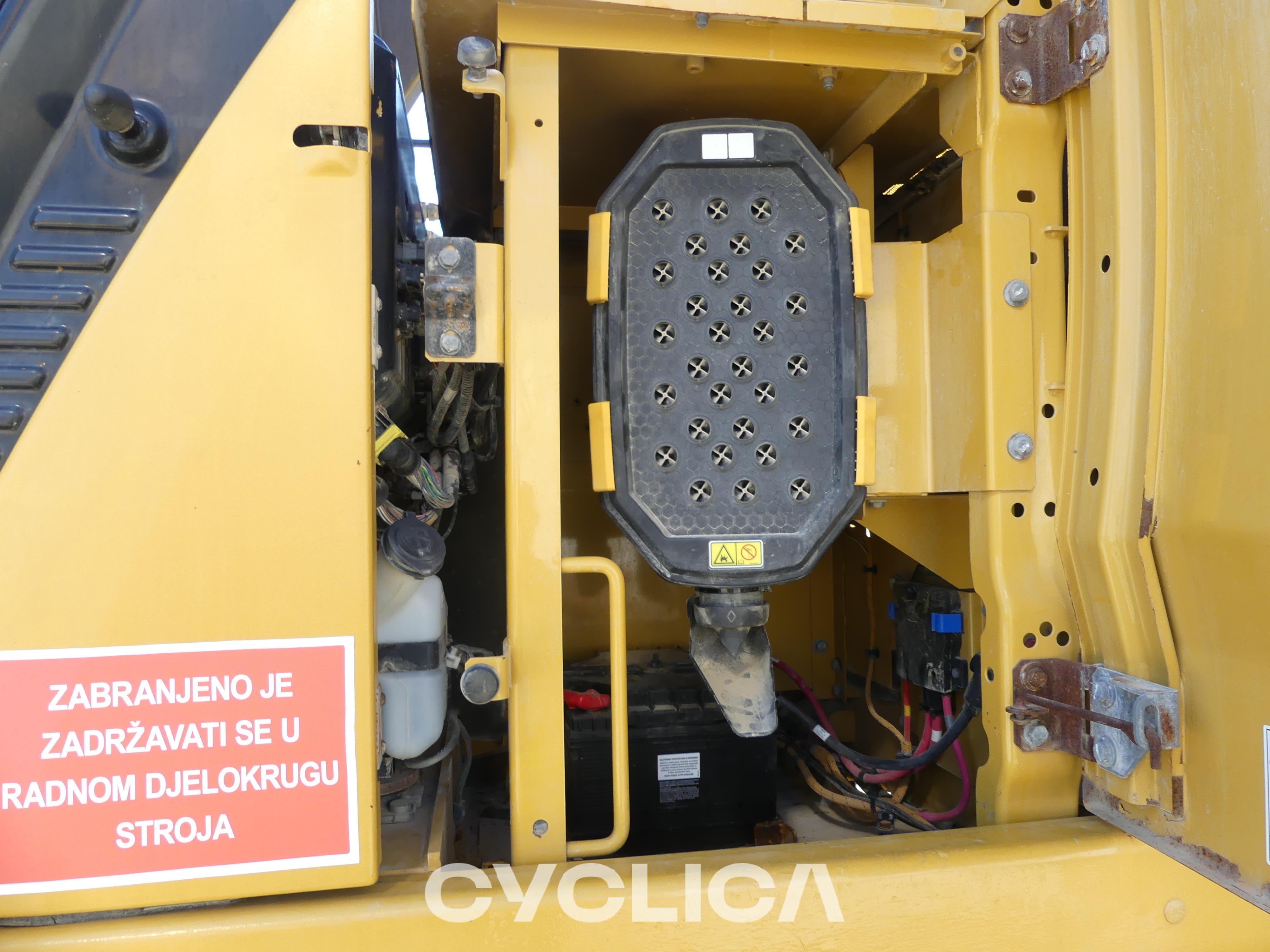 Crawler excavators  336 07A JHD00356 - 9