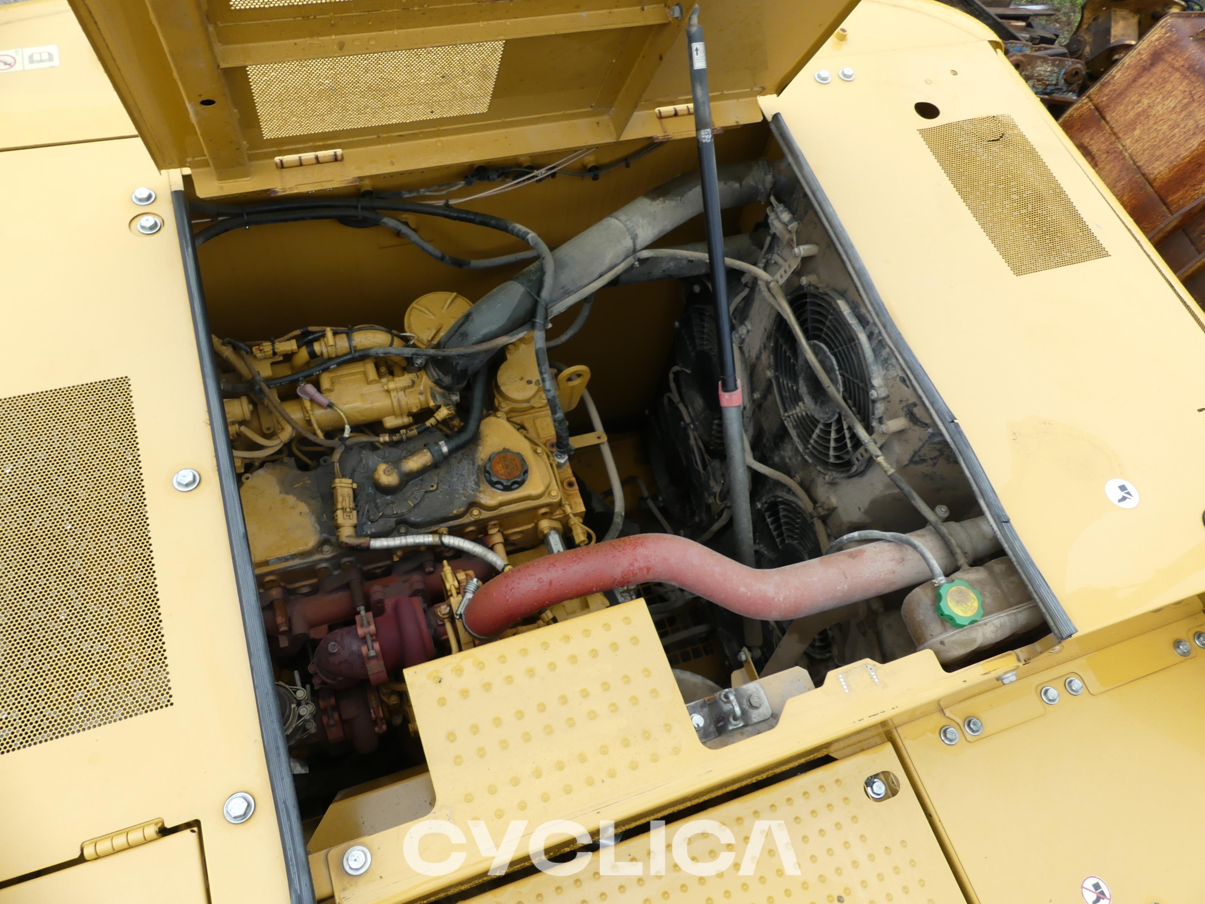 Escavatori cingolati  323-07N KPE00205 - 13