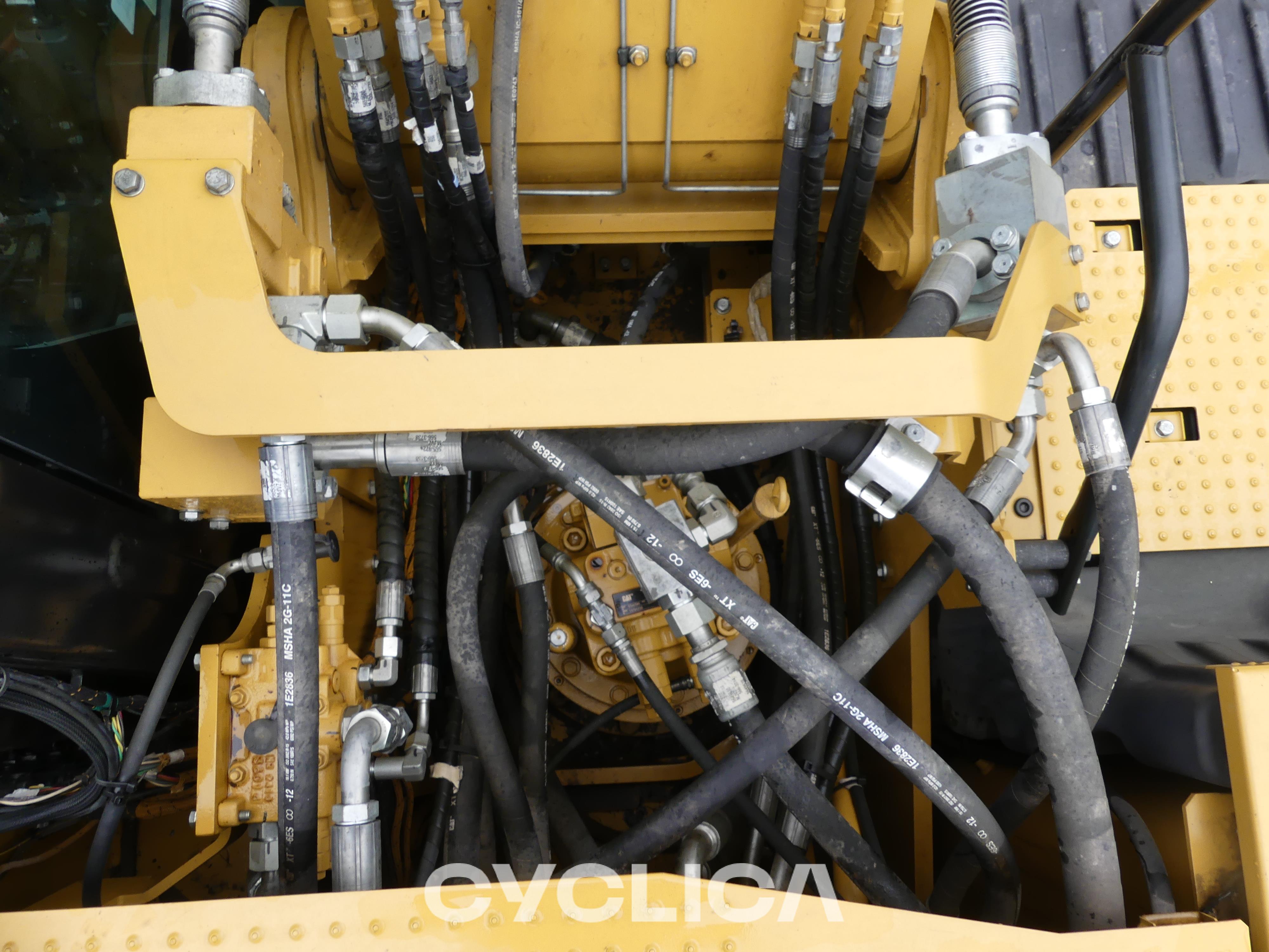 Escavatori cingolati  323-07N KPE00205 - 14