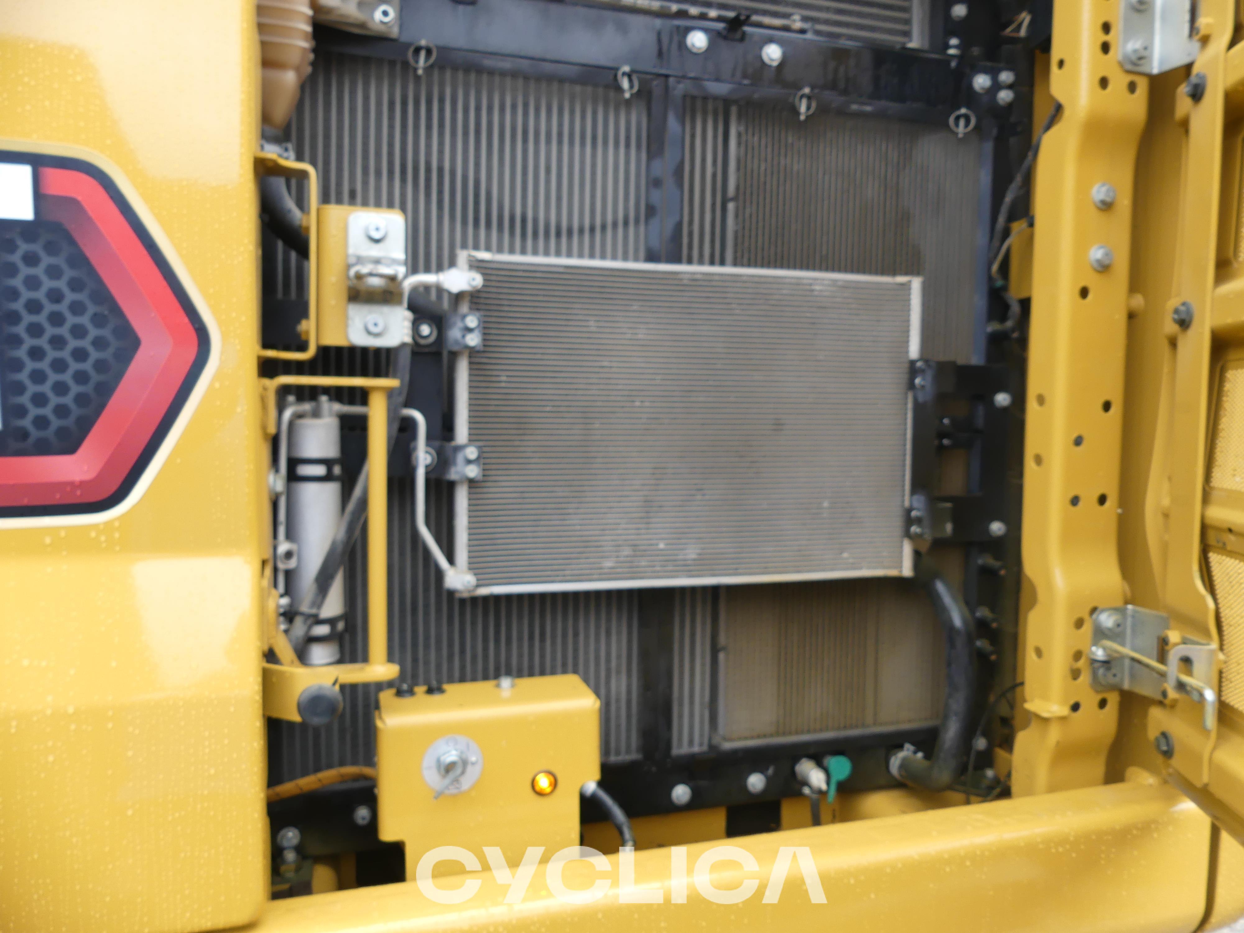 Escavatori cingolati  323-07N KPE00205 - 10