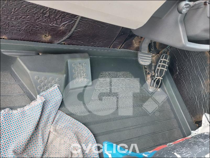 Dumpers e caminhões articulados  730 3T300### - 13