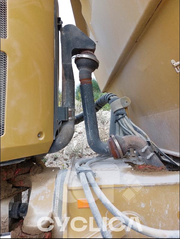Dumpers e caminhões articulados  730 3T300### - 18