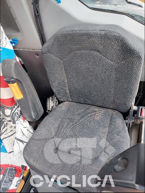 Dumpers e caminhões articulados  730 3T300### - 19