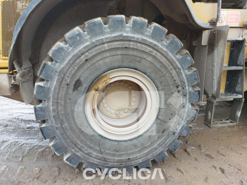 Palas cargadoras de ruedas  966M XE FL200### - 7