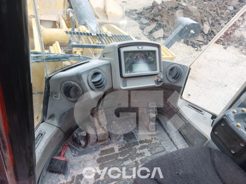 Palas cargadoras de ruedas  966M XE FL200### - 17