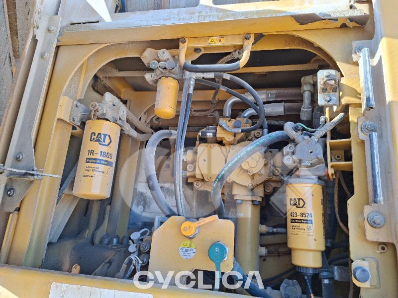 Crawler excavators  352F KBP00### - 9