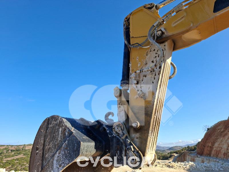 Crawler excavators  352F KBP00### - 14