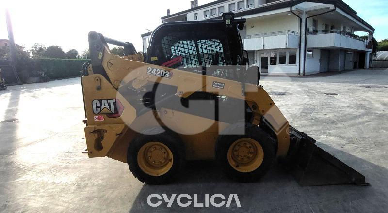 Skid steers  242D3 ME600621 - 1