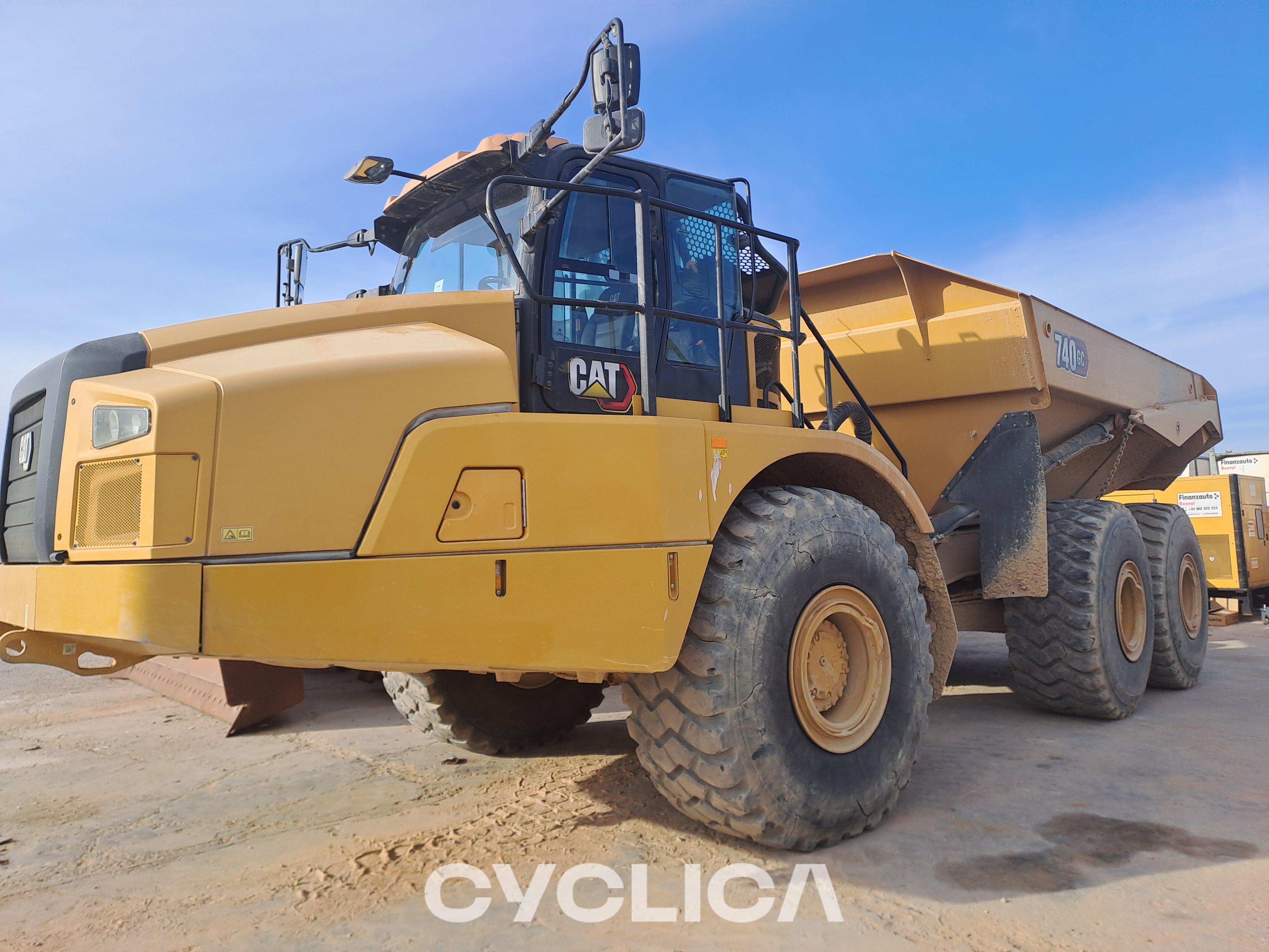 Kiperi i zglobni kamioni  740GC 3T800774 - 3