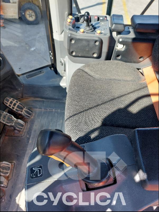 Palas cargadoras de ruedas 962M K8800298 - 10