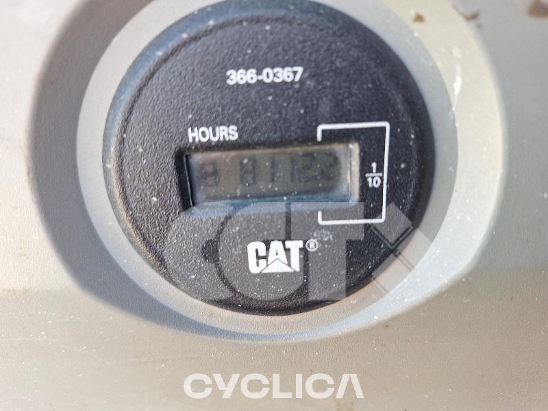 Bagri goseničarji 323F SA FA210149 - 16