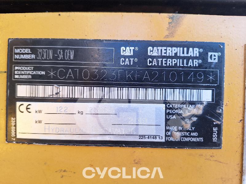 Bagri goseničarji 323F SA FA210149 - 17