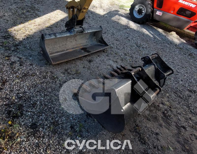 Ровокопачи-гасеничари 306 CR 6G605149 - 8