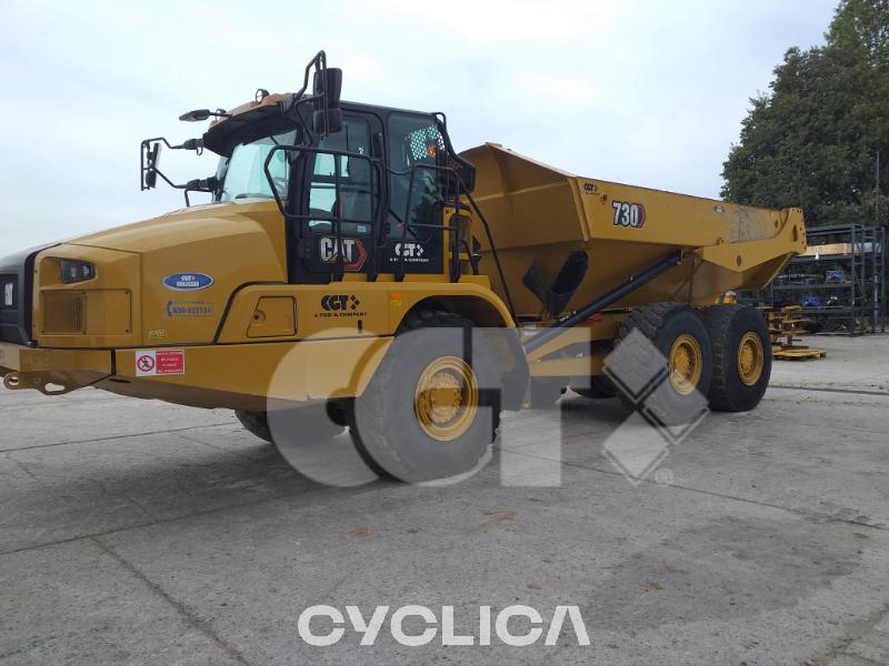 Dumpera dhe kamionë të artikuluar 730 3T302411 - 2