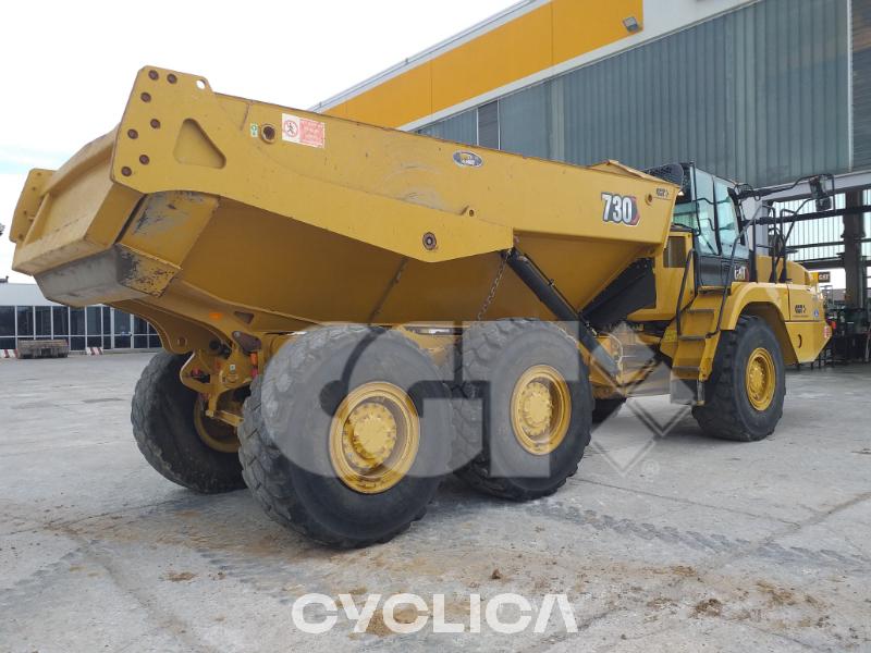 Dumpera dhe kamionë të artikuluar 730 3T302411 - 4