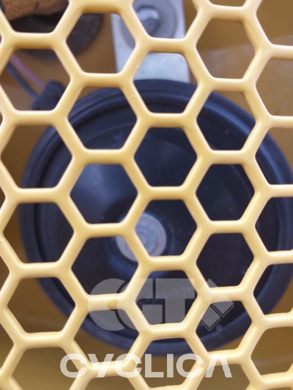 Dumpera dhe kamionë të artikuluar 730 3T302411 - 8