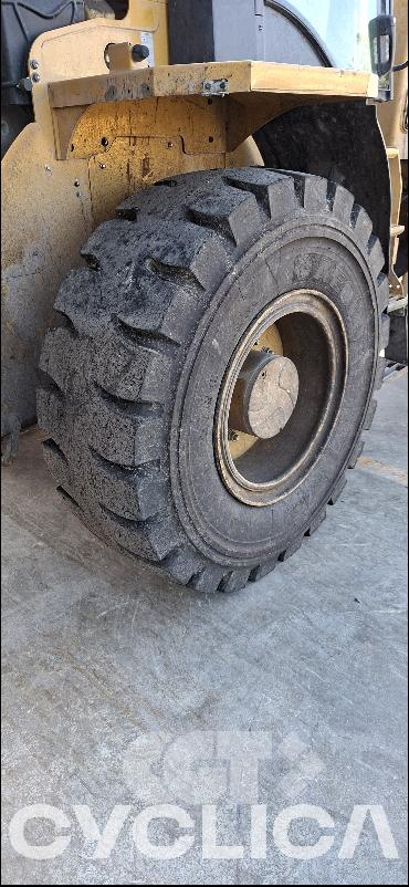 Chargeuses sur pneus 914 JC300687 - 14