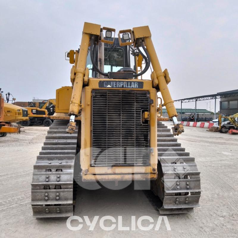 Buldožerji in traktorji goseničarji  D6T LAE00380 - 4