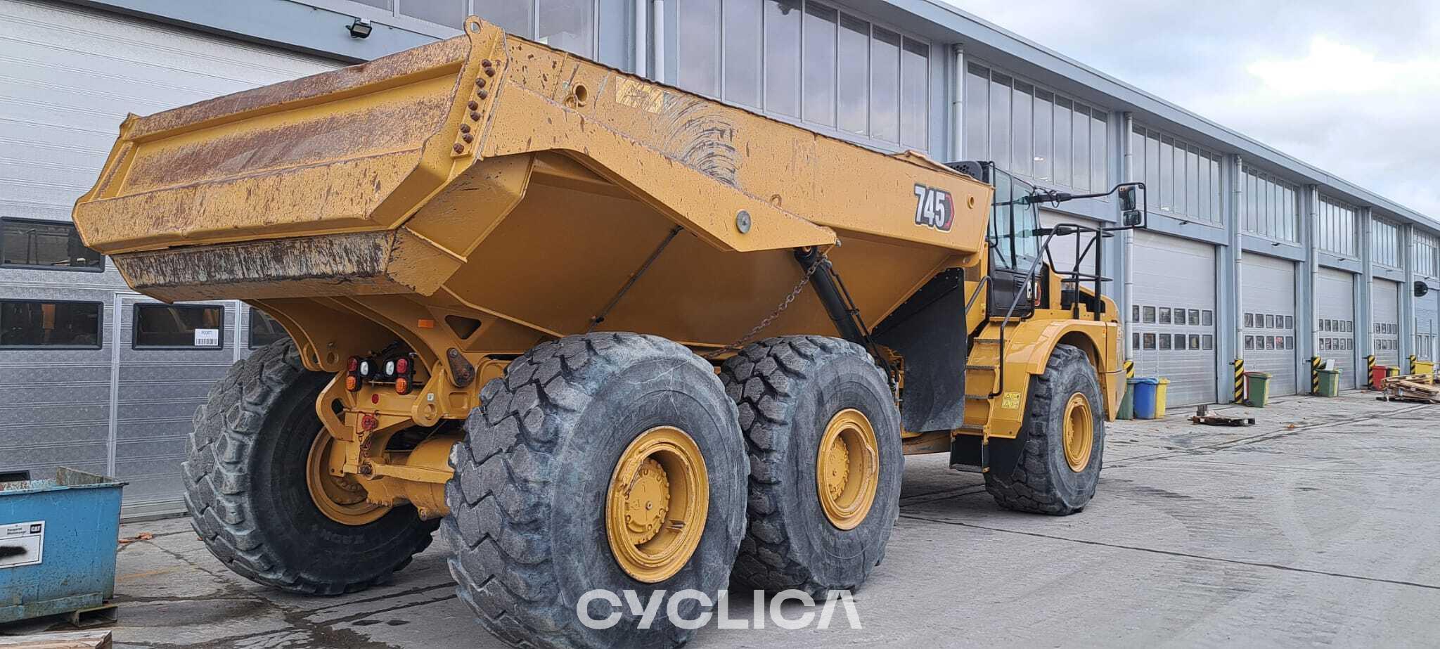 Kiperi i zglobni kamioni 745 3T603744 - 3