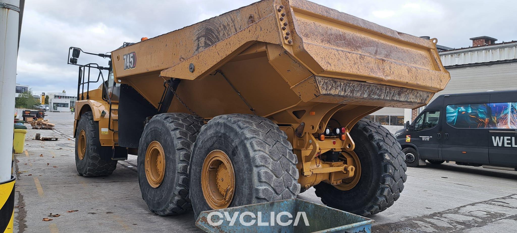 Kiperi i zglobni kamioni 745 3T603744 - 4