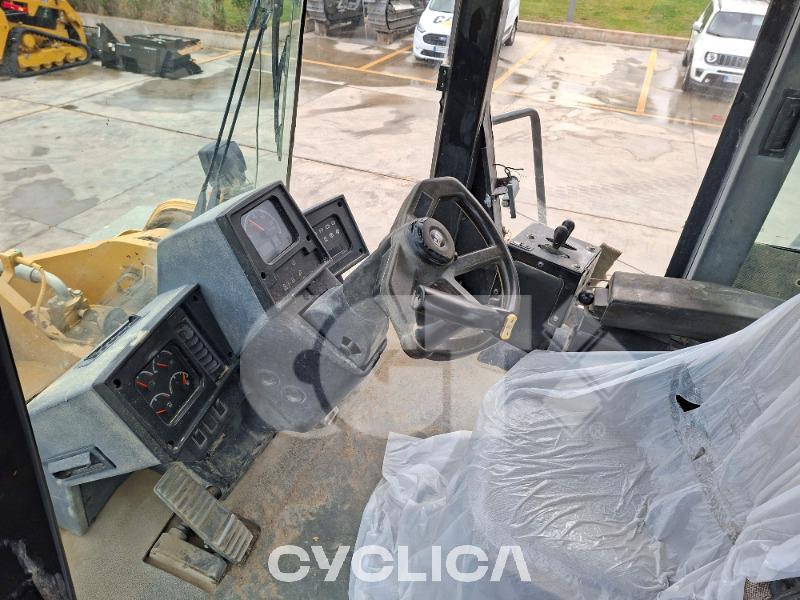 Utovarivači na točkovima  966 9RS00908 - 8