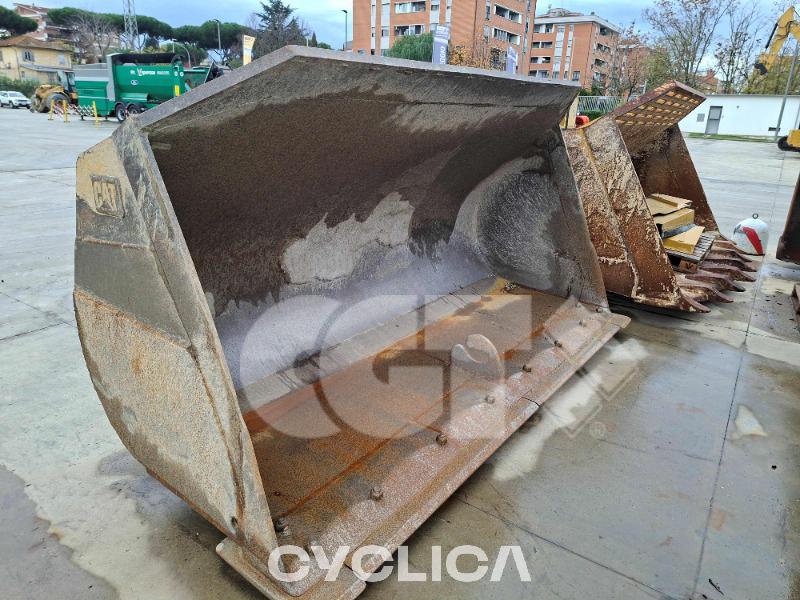 Utovarivači na točkovima  966 9RS00908 - 16